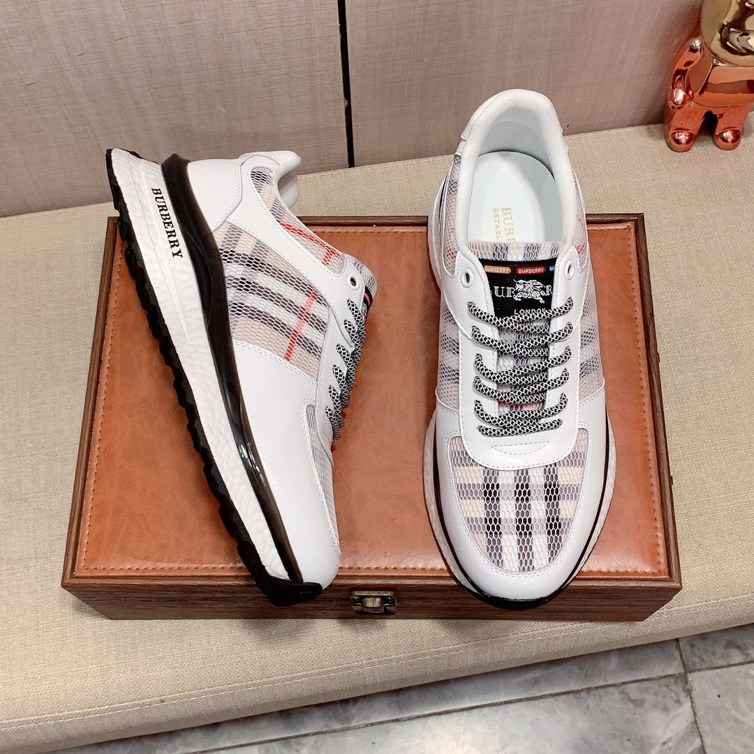 Burberry Low Shoes